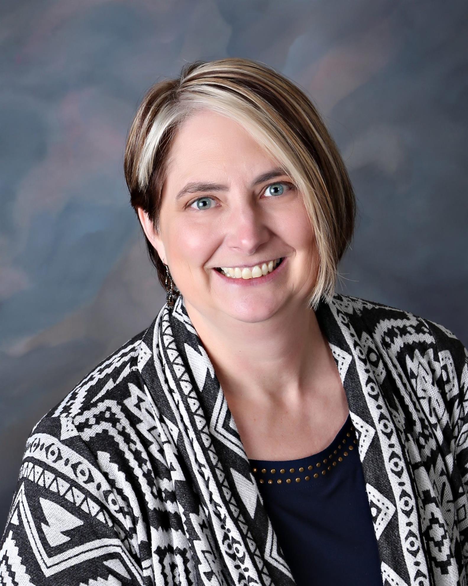 Cyndi Hanson for CongressIowa 4th District Sioux City Cosmo